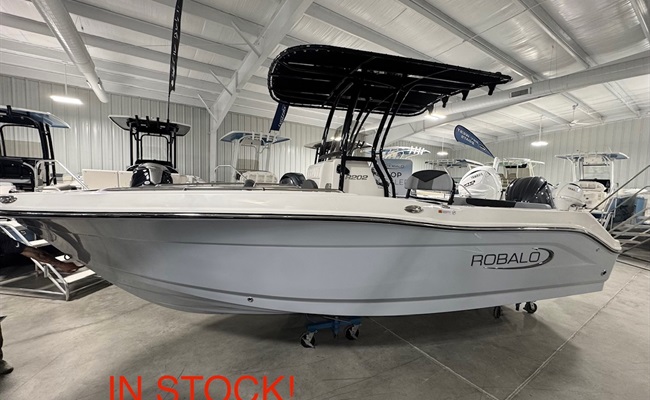 2026 Robalo 202 EX Alloy Gray